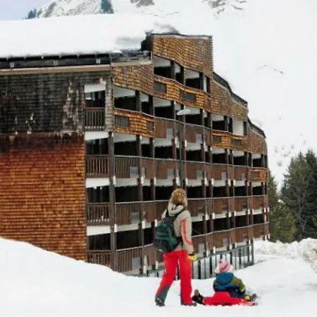Pierre & Les Mouflons I Et Ii Le Praz de Lys